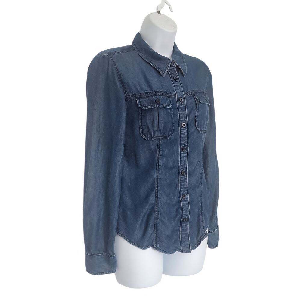 Guess Denim Long Sleeve Button Down Shirt Size XS Dark Wash Dual Chest Pockets. - Picture 4 of 9
